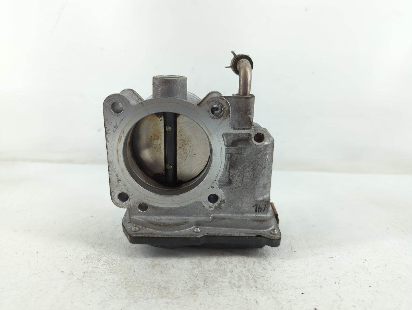 2014-2020 Nissan Rogue Throttle Body P/N:00164 3TA60-01 Fits Fits 2013 2014 2015 2016 2017 2018 2019 2020 OEM Used Auto Part