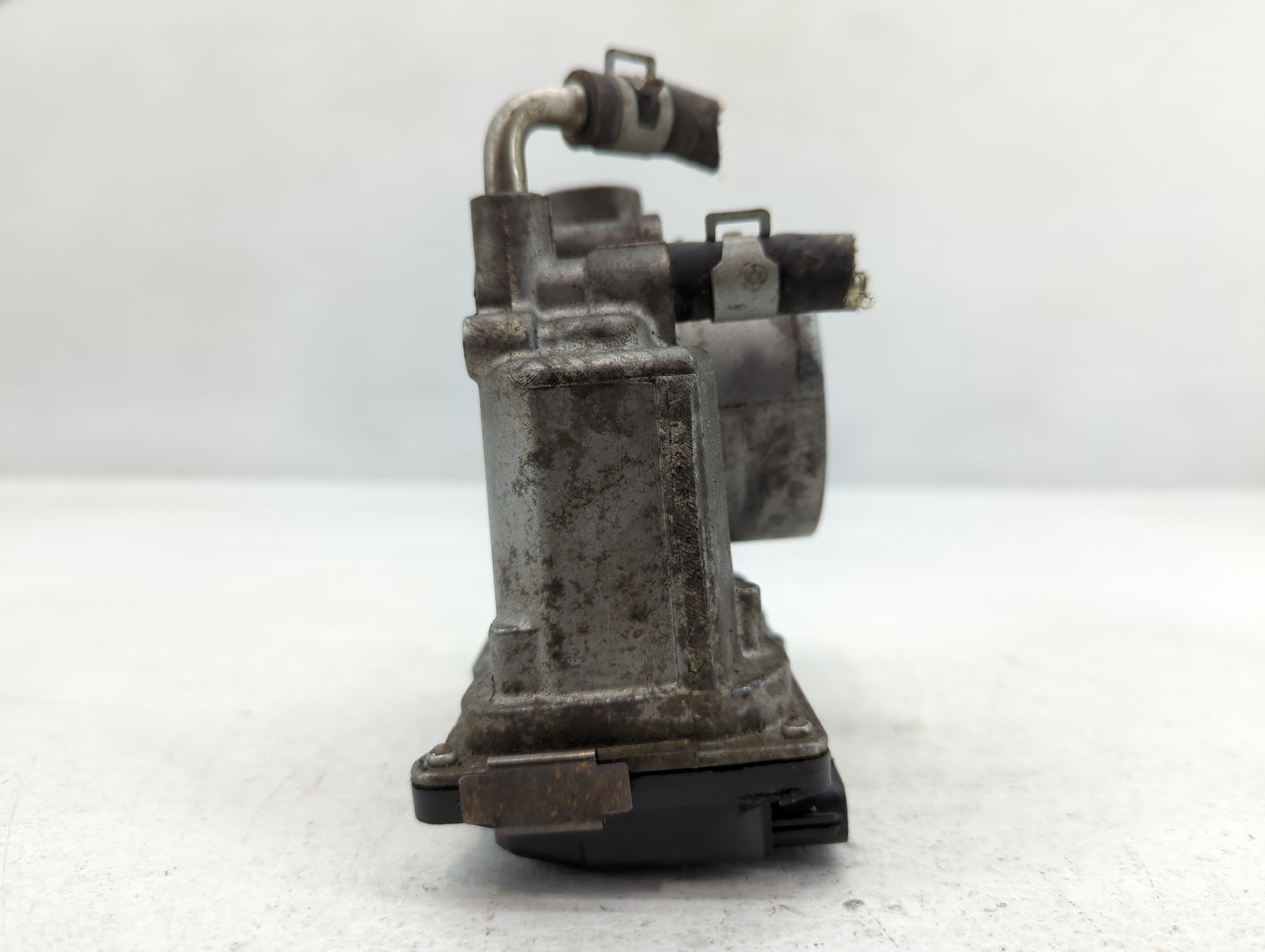 2014-2020 Nissan Rogue Throttle Body P/N:3TA60-01A Fits Fits 2013 2014 2015 2016 2017 2018 2019 2020 OEM Used Auto Parts - O