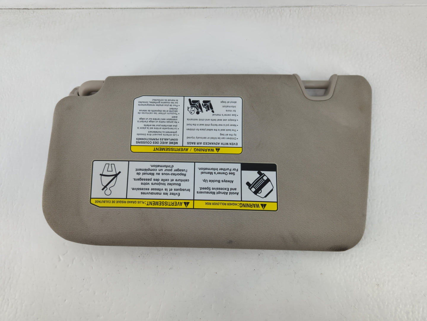2018-2020 Nissan Rogue Sun Visor Shade Replacement Passenger Right Mirror Fits Fits 2018 2019 2020 OEM Used Auto Parts - Oem