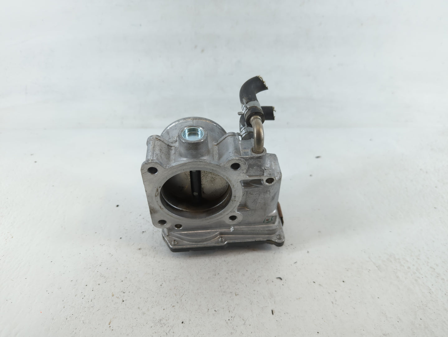 2014-2020 Nissan Rogue Throttle Body P/N:3TA60-01 C Fits Fits 2013 2014 2015 2016 2017 2018 2019 2020 OEM Used Auto Parts - 
