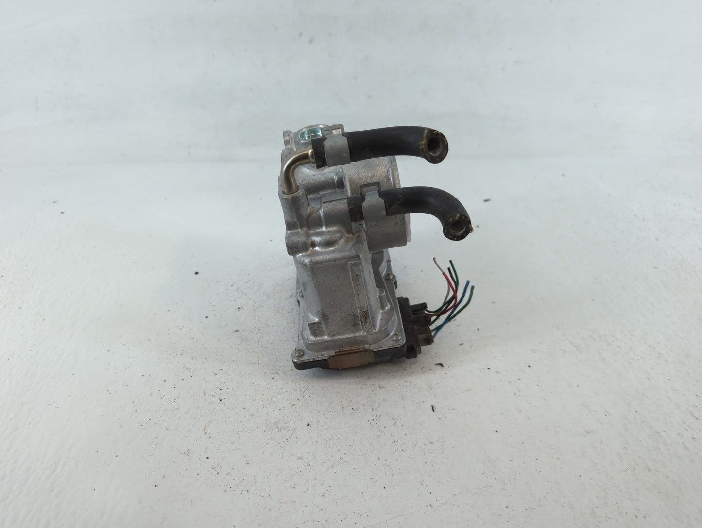 2014-2020 Nissan Rogue Throttle Body P/N:3TA60-01 C Fits Fits 2013 2014 2015 2016 2017 2018 2019 2020 OEM Used Auto Parts - 