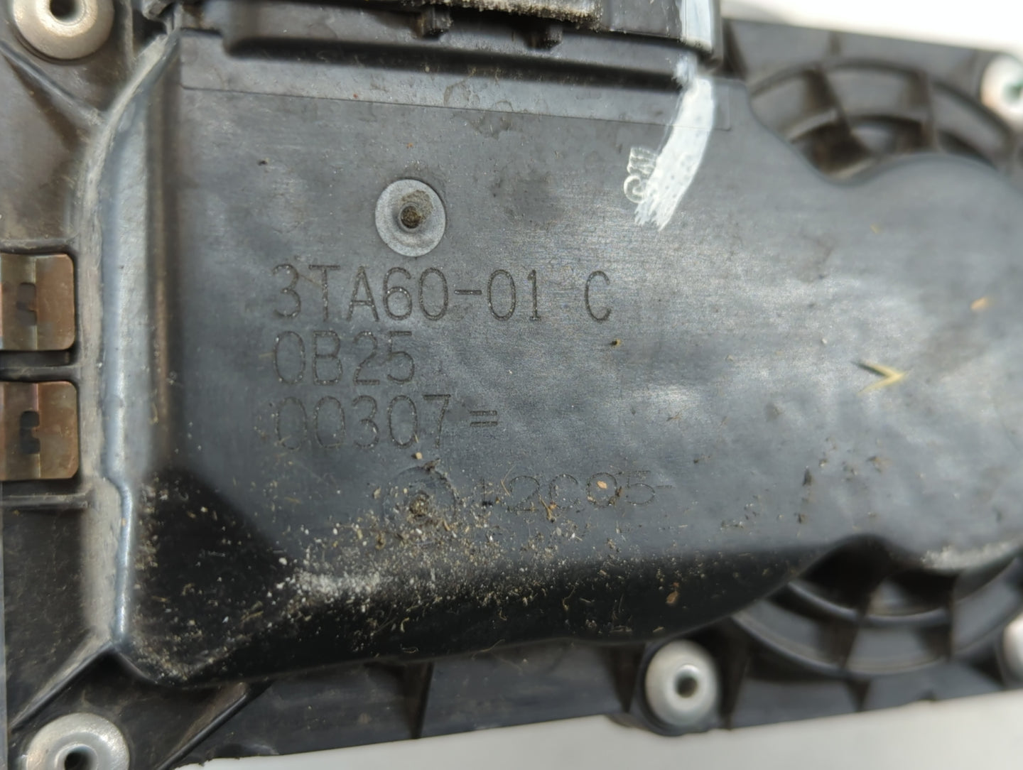 2014-2020 Nissan Rogue Throttle Body P/N:3TA60-01 C Fits Fits 2013 2014 2015 2016 2017 2018 2019 2020 OEM Used Auto Parts - 