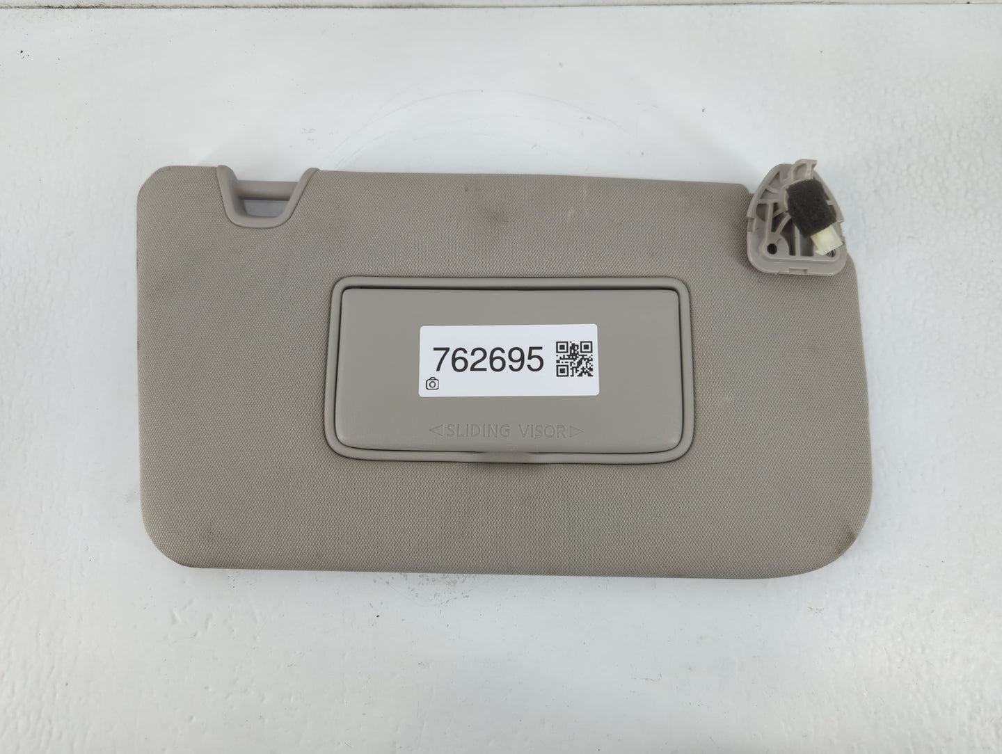 2018-2020 Nissan Rogue Sun Visor Shade Replacement Passenger Right Mirror Fits Fits 2018 2019 2020 OEM Used Auto Parts - Oem