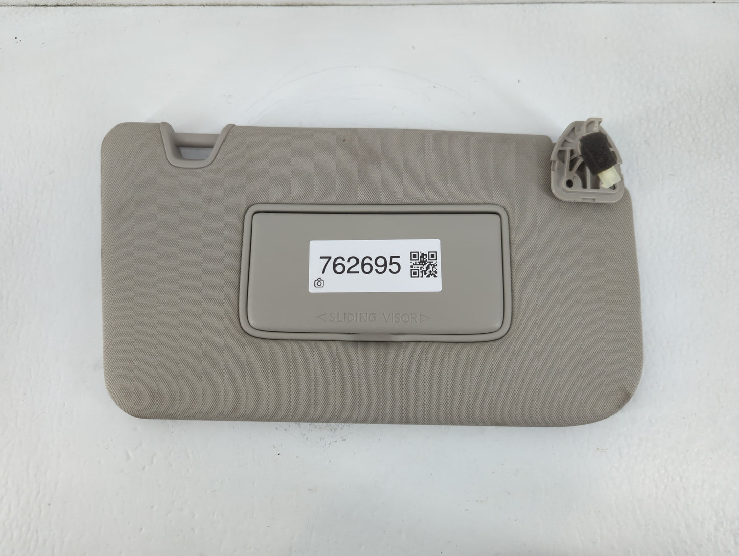2018-2020 Nissan Rogue Sun Visor Shade Replacement Passenger Right Mirror Fits Fits 2018 2019 2020 OEM Used Auto Parts - Oem