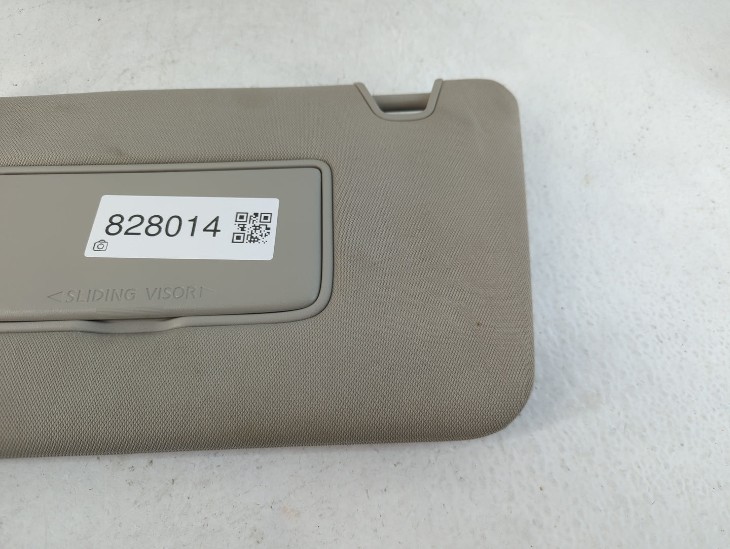 2018-2020 Nissan Rogue Sun Visor Shade Replacement Driver Left Mirror Fits Fits 2018 2019 2020 OEM Used Auto Parts - Oemused