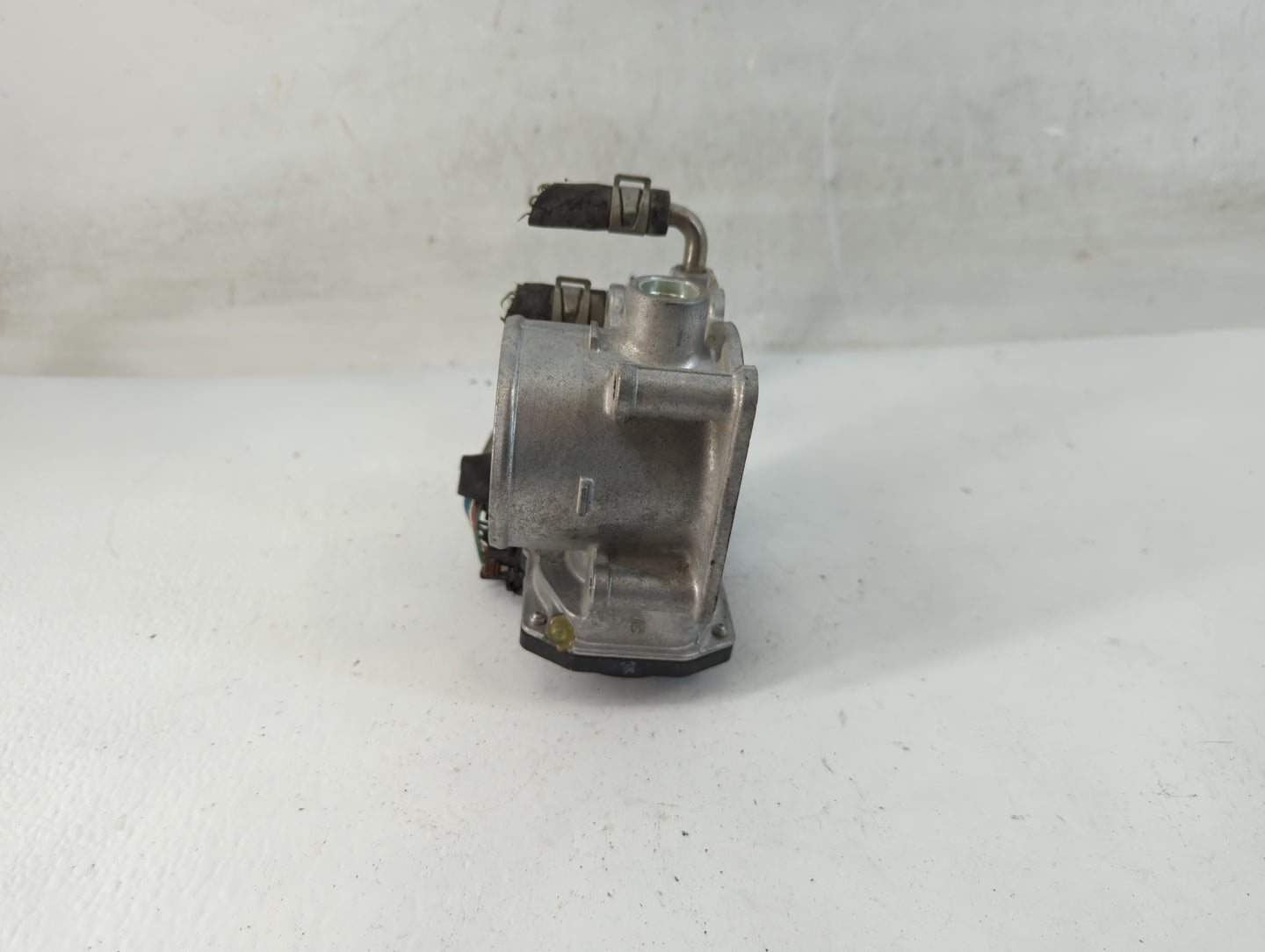 2014-2020 Nissan Rogue Throttle Body P/N:3TA60-01 C Fits Fits 2013 2014 2015 2016 2017 2018 2019 2020 OEM Used Auto Parts - 