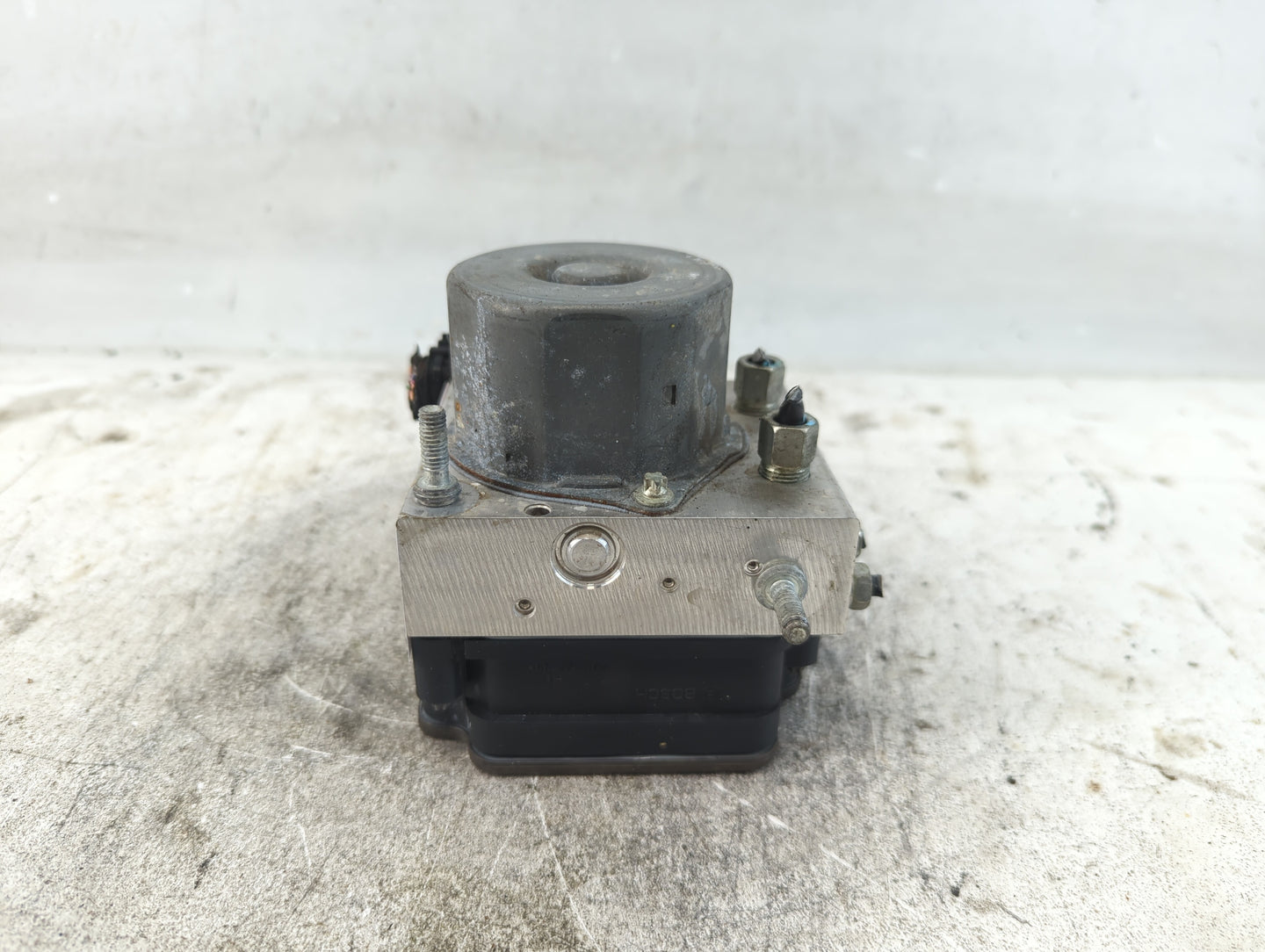 2019-2020 Nissan Rogue ABS Pump Control Module Replacement P/N:47660 5HT3A Fits Fits 2019 2020 OEM Used Auto Parts - Oemused