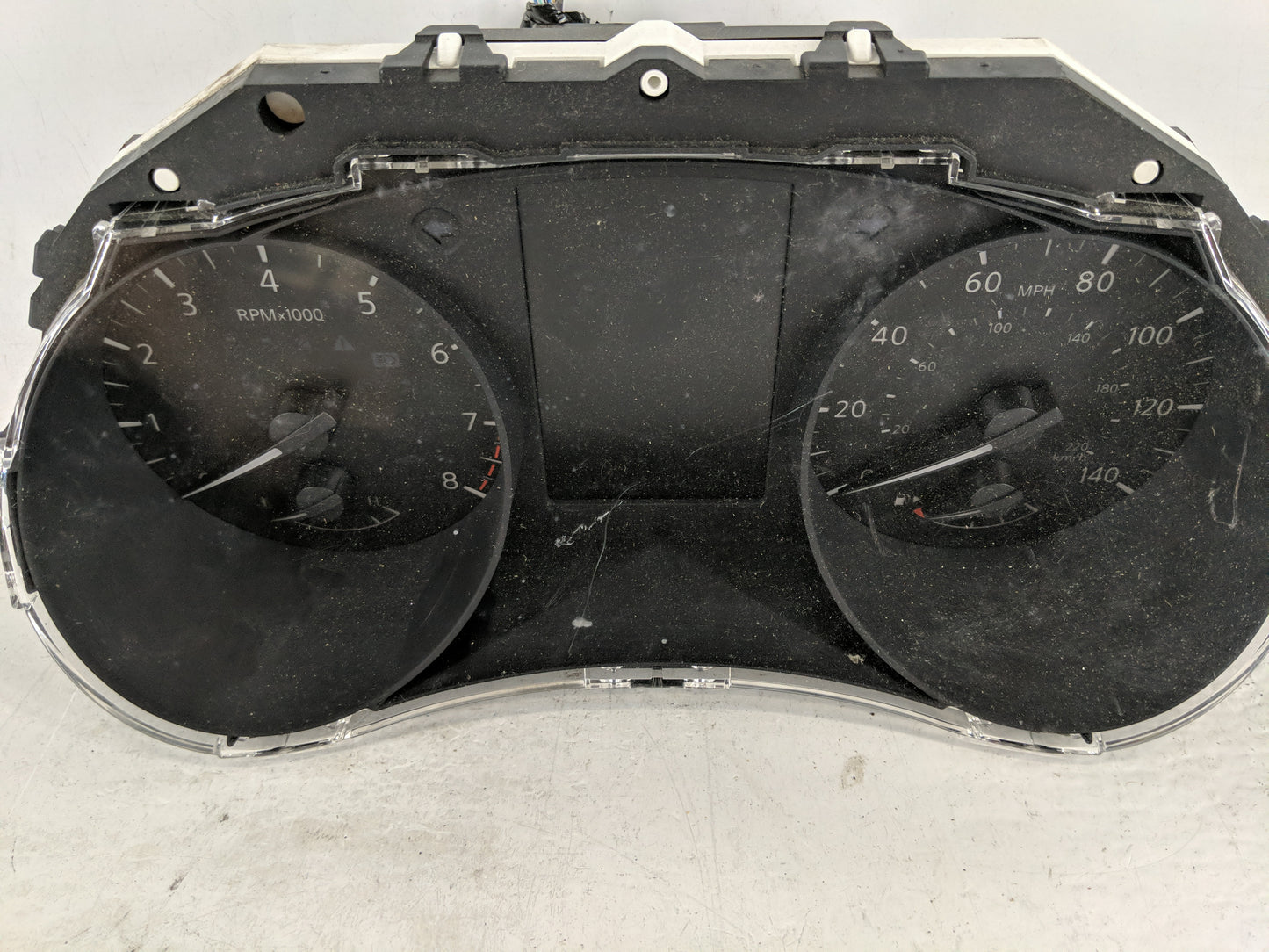 2020-2021 Nissan Rogue Sport Instrument Cluster Speedometer Gauges P/N:6MR2A/3SSG Miles: Fits Fits 2020 2021 OEM Used Auto P