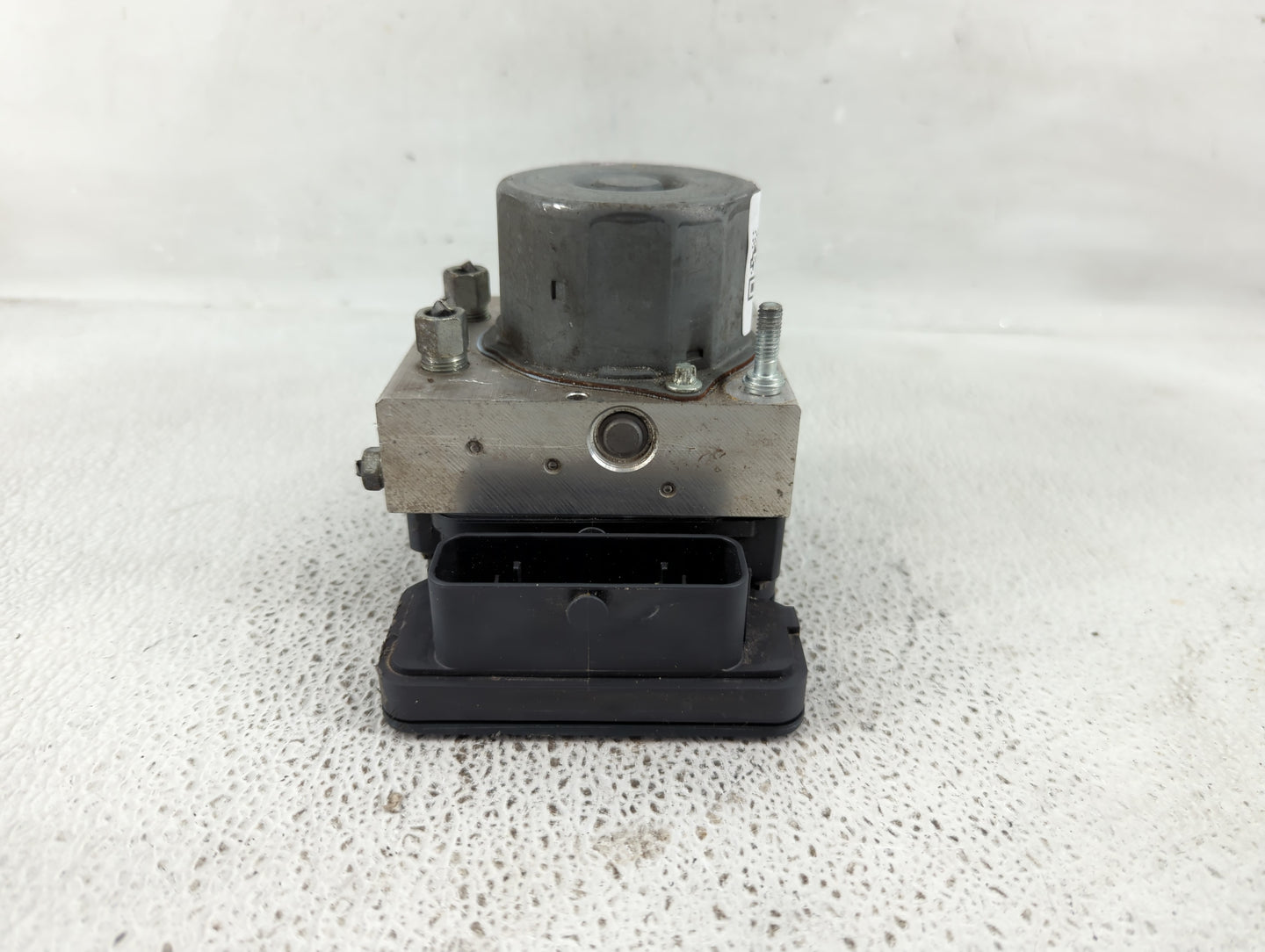2019-2021 Nissan Rogue Sport ABS Pump Control Module Replacement P/N:47660 6MM0A Fits Fits 2019 2020 2021 OEM Used Auto Part