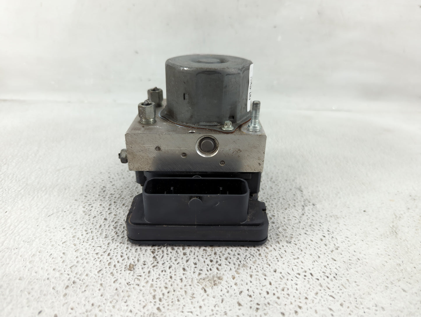 2019-2021 Nissan Rogue Sport ABS Pump Control Module Replacement P/N:47660 6MM0A Fits Fits 2019 2020 2021 OEM Used Auto Part