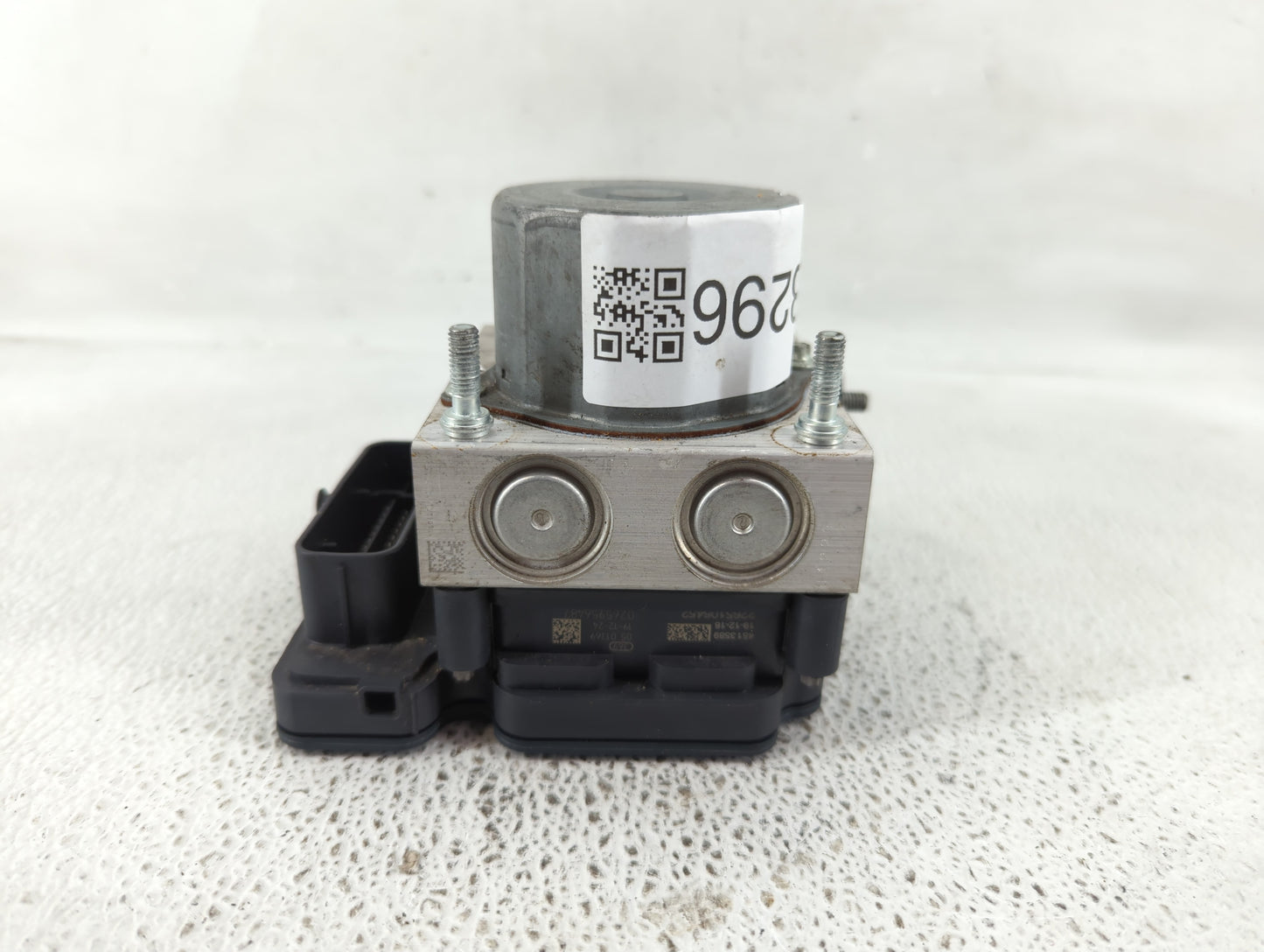 2019-2021 Nissan Rogue Sport ABS Pump Control Module Replacement P/N:47660 6MM0A Fits Fits 2019 2020 2021 OEM Used Auto Part