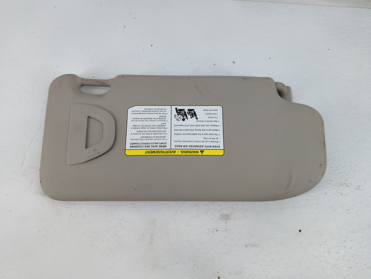2019-2022 Nissan Rogue Sport Sun Visor Shade Replacement Driver Left Mirror Fits Fits 2019 2020 2021 2022 OEM Used Auto Part