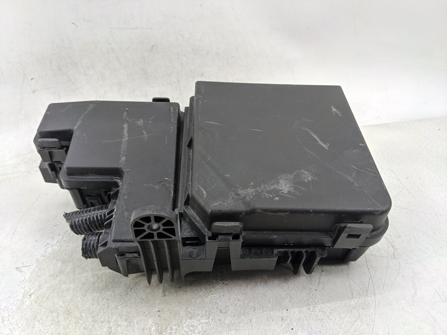 2017-2022 Nissan Rogue Sport Fusebox Fuse Box Panel Relay Module Fits Fits 2017 2018 2019 2020 2021 2022 OEM Used Auto Parts