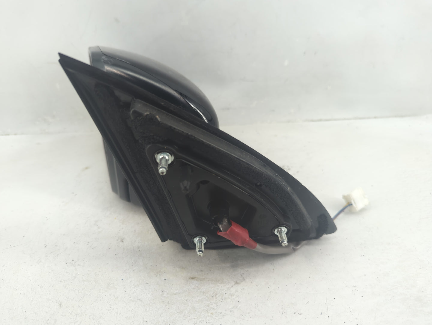 2017-2022 Nissan Rogue Sport Driver Side View Mirror - Left Door Mirror OEM Used - Oemusedautoparts1.com