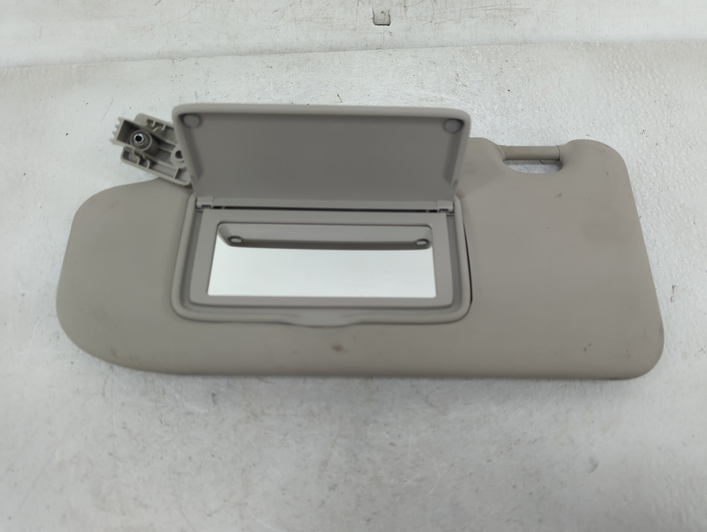 2019-2022 Nissan Rogue Sport Sun Visor Shade Replacement Driver Left Mirror Fits Fits 2019 2020 2021 2022 OEM Used Auto Part
