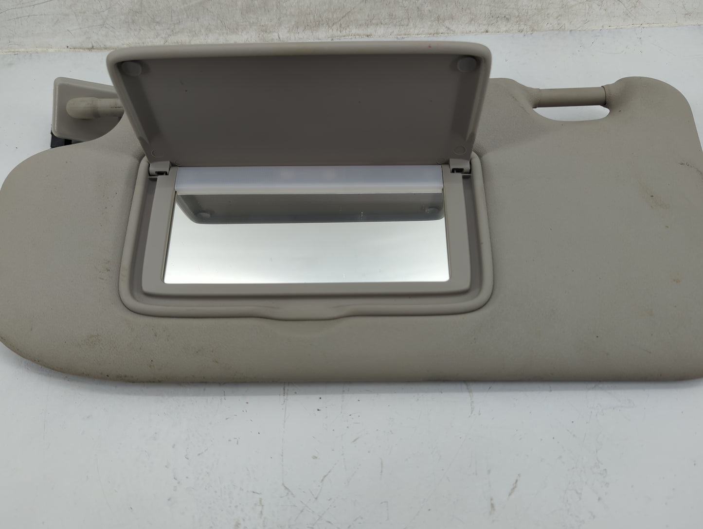 2019-2022 Nissan Rogue Sport Sun Visor Shade Replacement Driver Left Mirror Fits Fits 2019 2020 2021 2022 OEM Used Auto Part