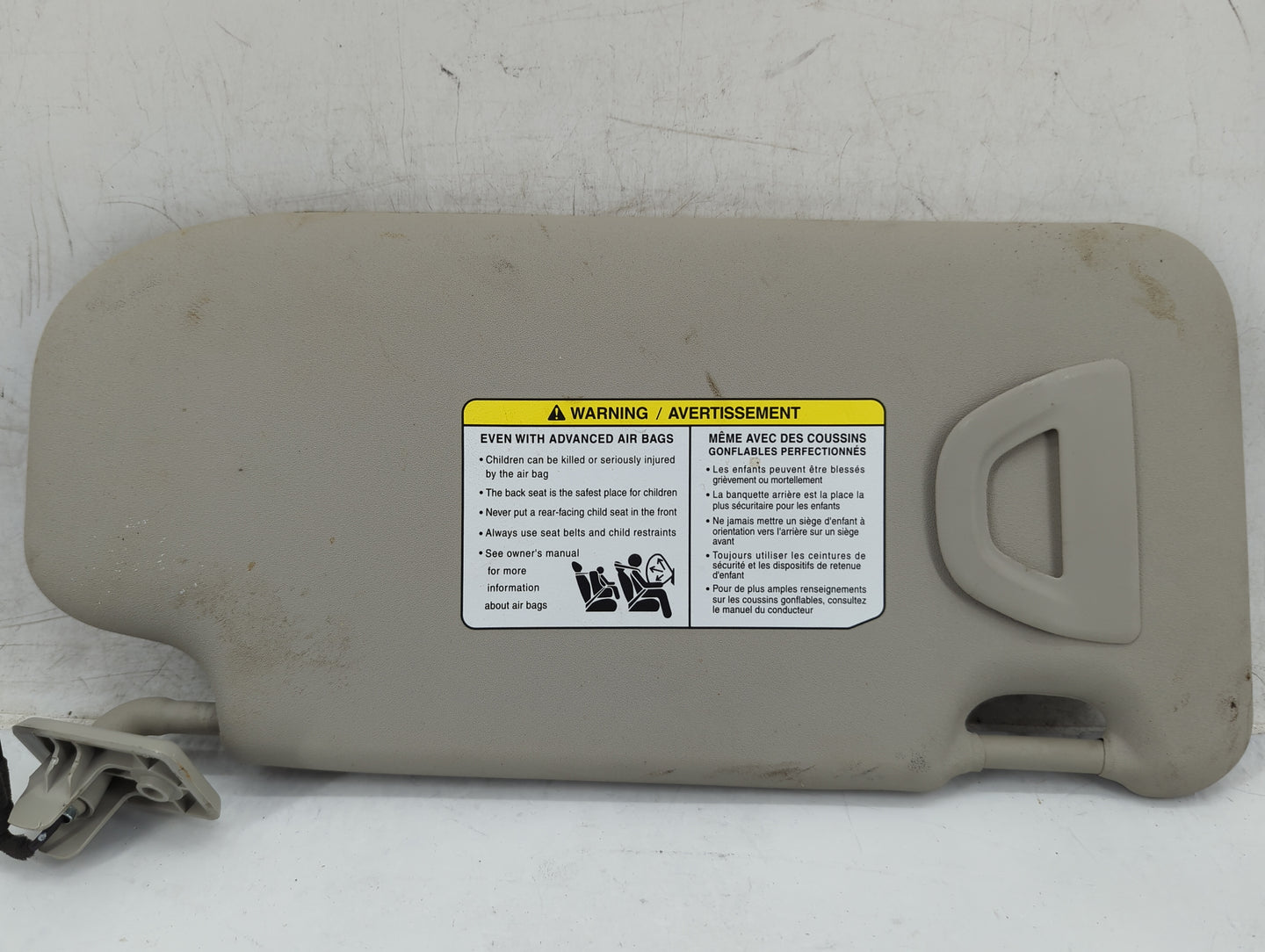2019-2022 Nissan Rogue Sport Sun Visor Shade Replacement Driver Left Mirror Fits Fits 2019 2020 2021 2022 OEM Used Auto Part