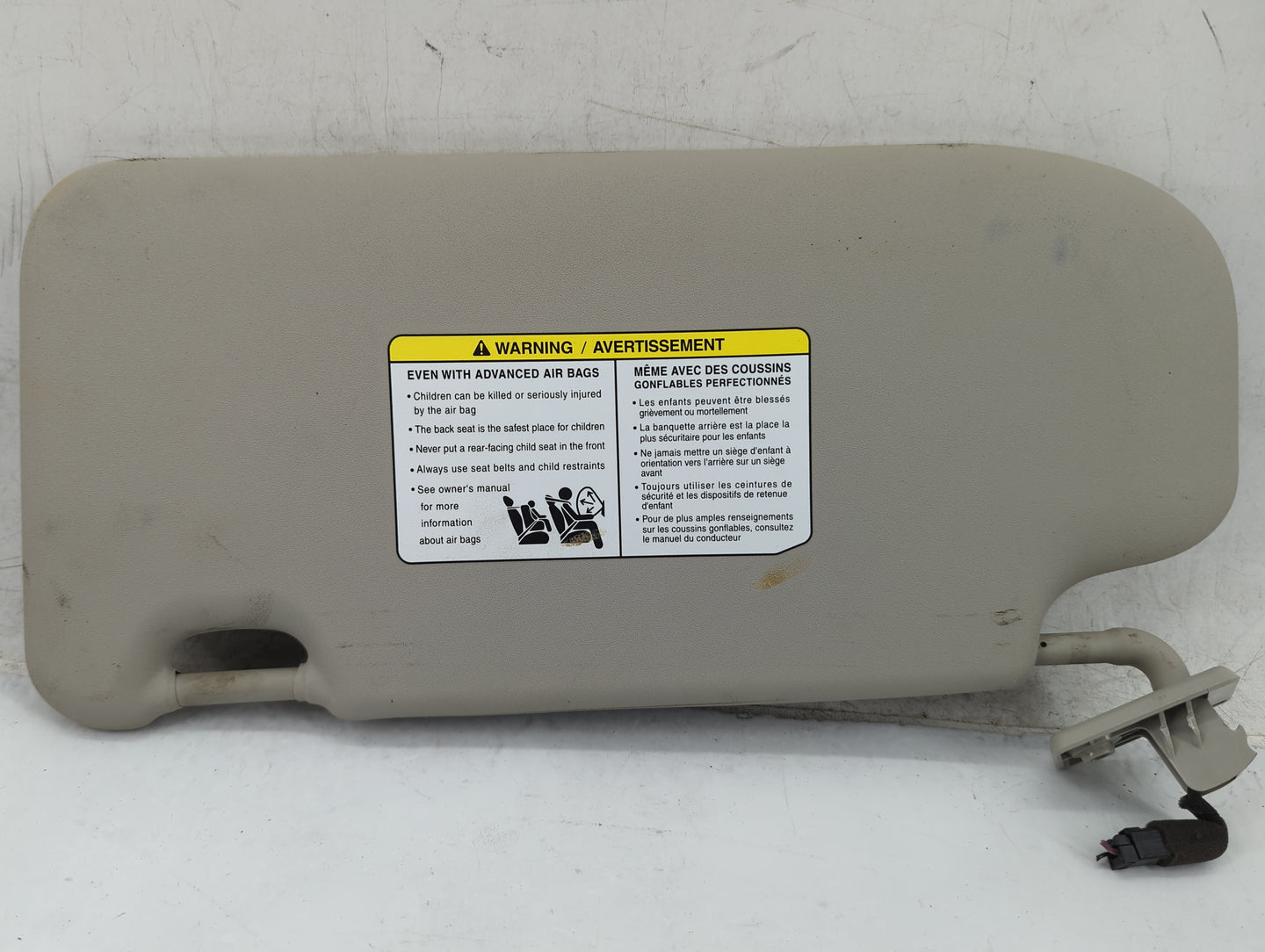 2019-2022 Nissan Rogue Sport Sun Visor Shade Replacement Passenger Right Mirror Fits Fits 2019 2020 2021 2022 OEM Used Auto 
