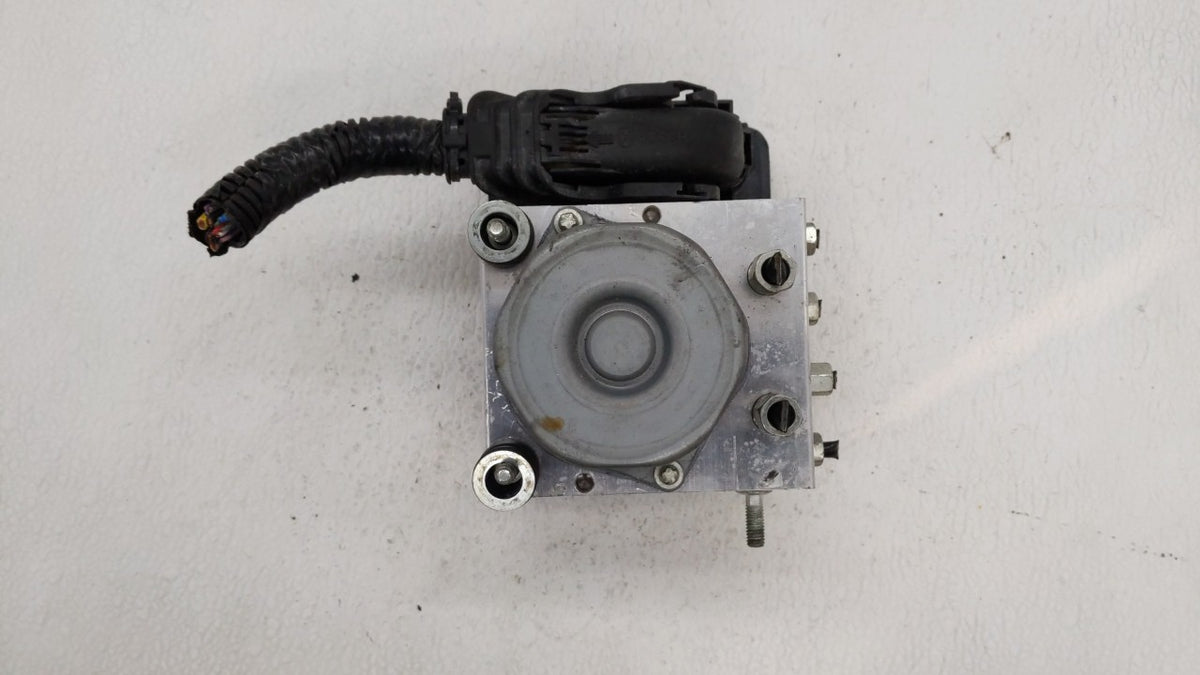 2019-2021 Nissan Rogue Sport Anti-Lock Brake ABS Pump Module Actuator OEM P/N:47660 6MM0A Fits Fits 2019 2020 2021 OEM Used 