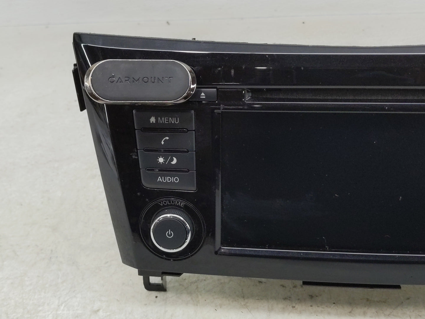 2020 Nissan Rogue Sport Radio AM FM Cd Player Receiver Replacement P/N:2591A8FM0C 7 505 751 067 Fits OEM Used Auto Parts - O