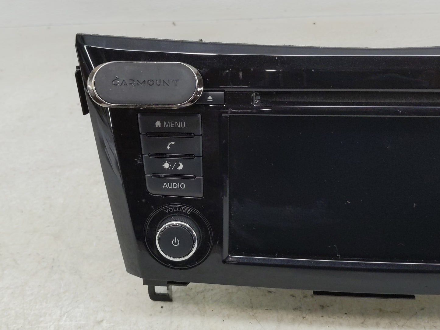 2020 Nissan Rogue Sport Radio AM FM Cd Player Receiver Replacement P/N:2591A8FM0C 7 505 751 067 Fits OEM Used Auto Parts - O
