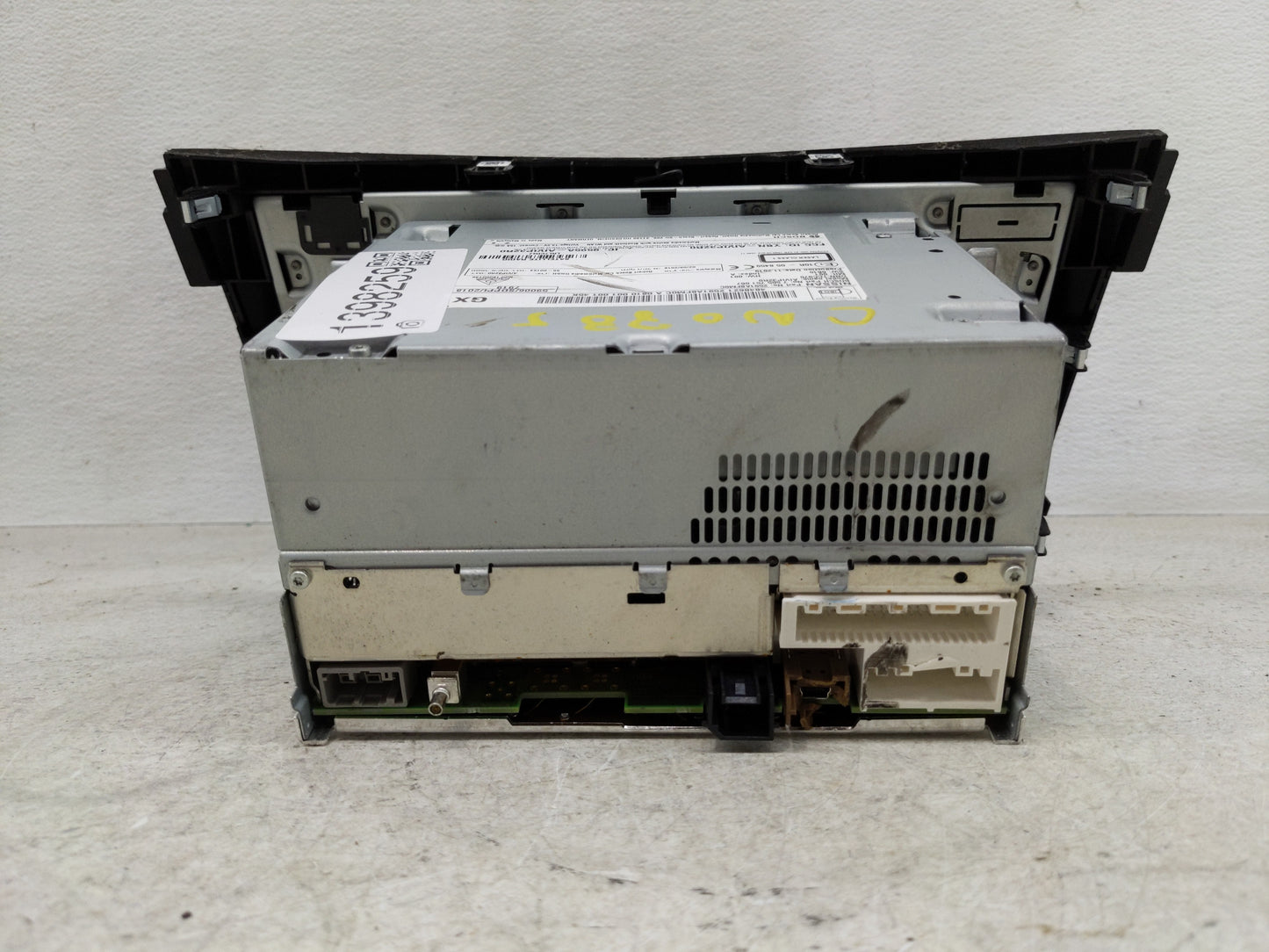 2020 Nissan Rogue Sport Radio AM FM Cd Player Receiver Replacement P/N:2591A8FM0C 7 505 751 067 Fits OEM Used Auto Parts - O