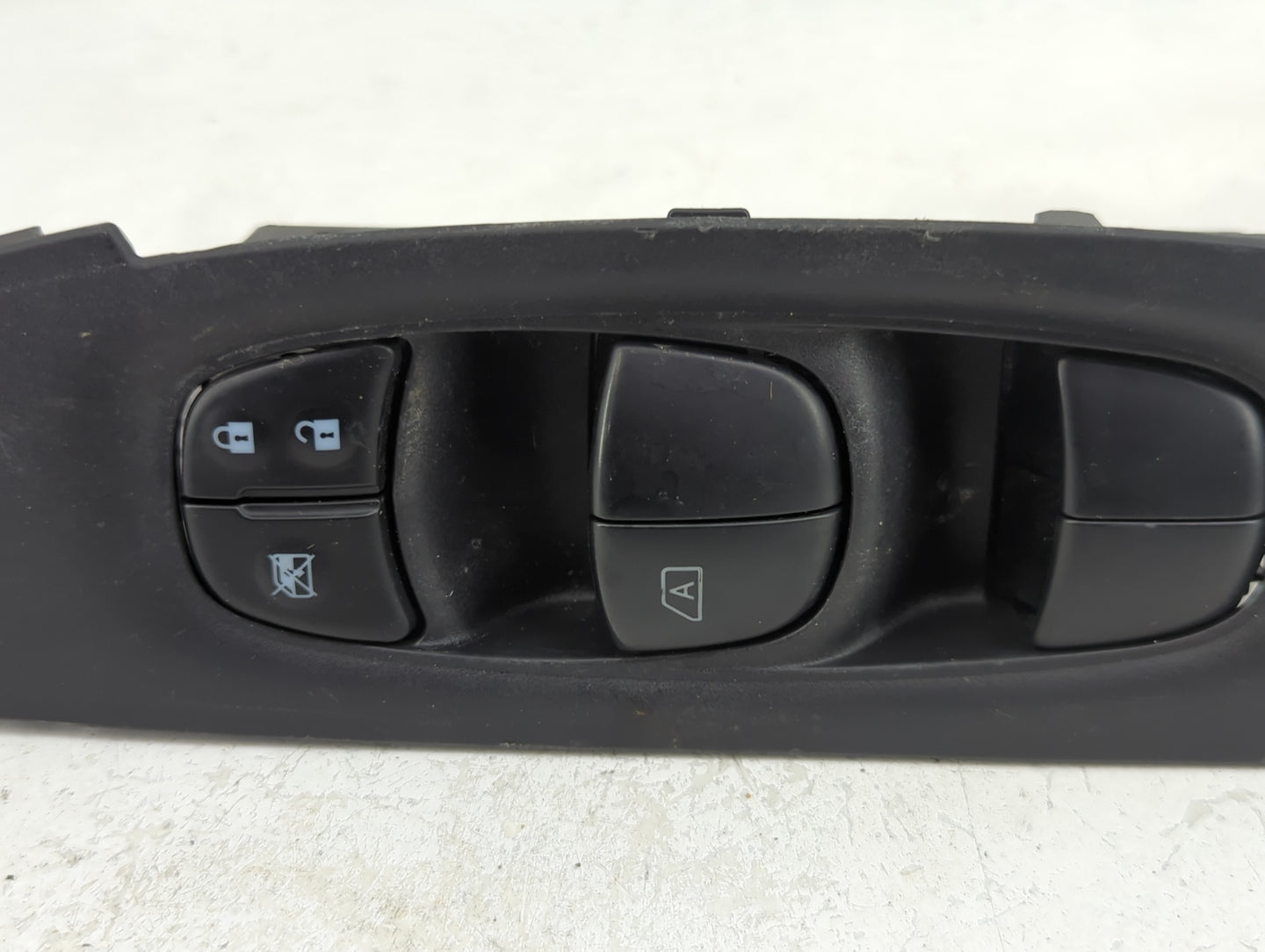 2017-2020 Nissan Rogue Sport Master Power Window Switch Replacement Driver Side Left P/N:80961 6FK0A Fits OEM Used Auto Part