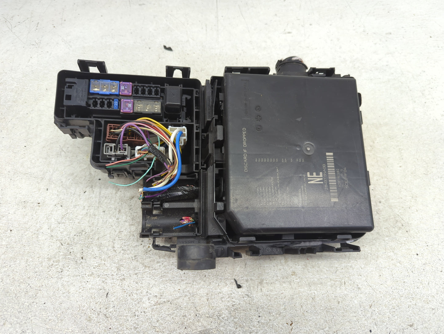 2017-2022 Nissan Rogue Sport Fusebox Fuse Box Panel Relay Module Fits Fits 2017 2018 2019 2020 2021 2022 OEM Used Auto Parts