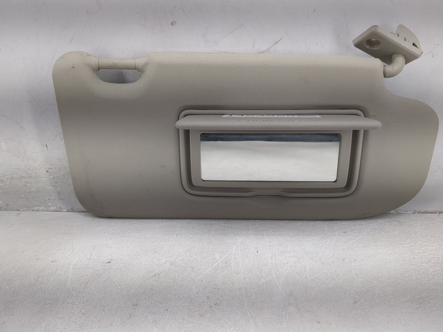 2019-2022 Nissan Rogue Sport Sun Visor Shade Replacement Passenger Right Mirror Fits Fits 2019 2020 2021 2022 OEM Used Auto 