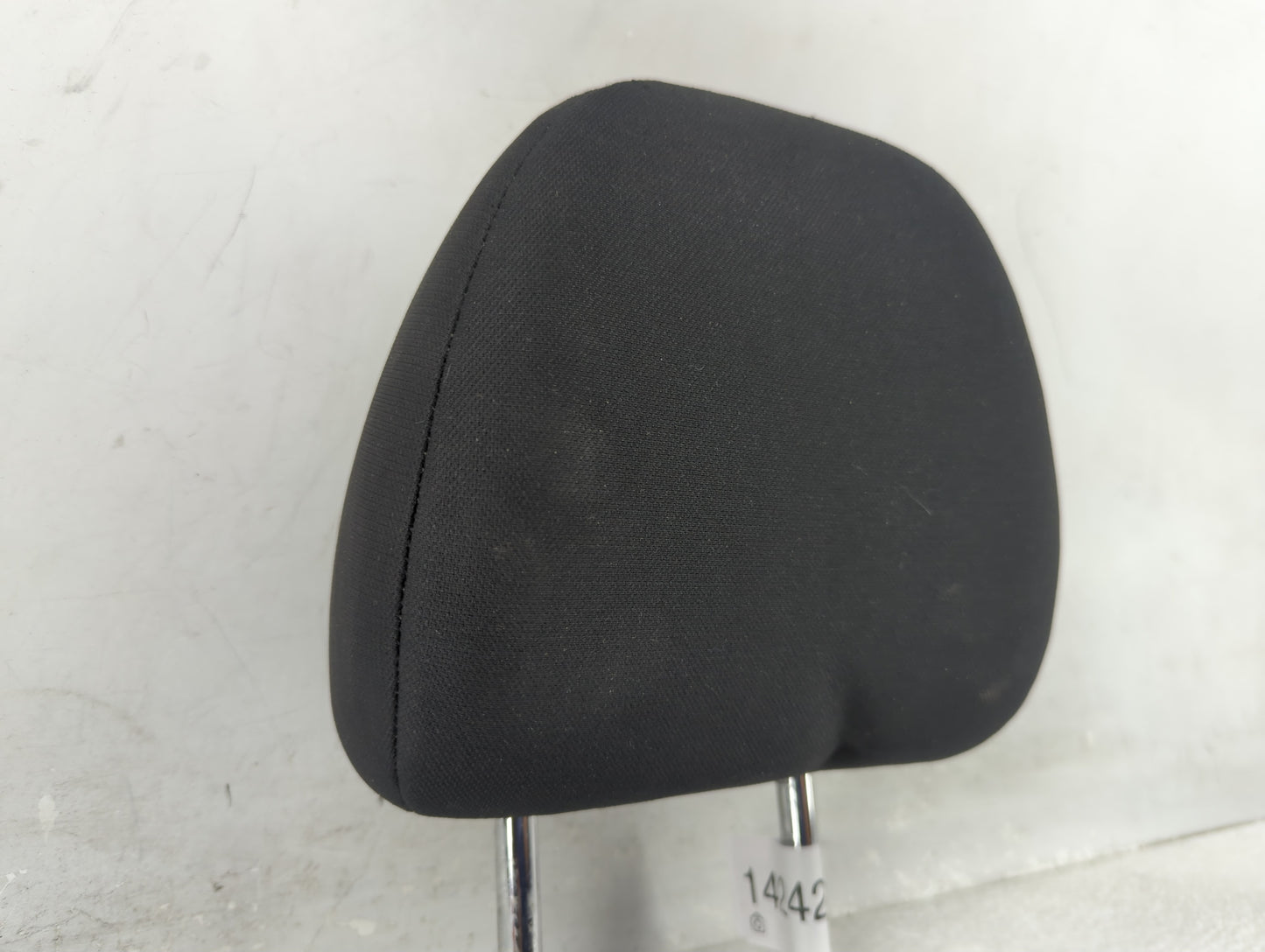 2020 Nissan Rogue Sport Headrest Head Rest Front Driver Passenger Seat - Oemusedautoparts1.com