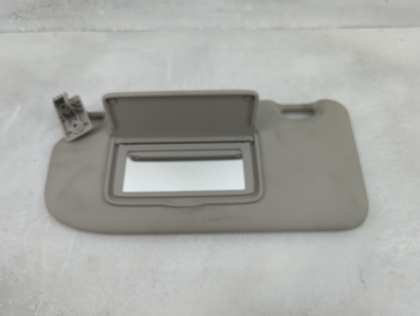 2019-2022 Nissan Rogue Sport Sun Visor Shade Replacement Driver Left Mirror Fits Fits 2019 2020 2021 2022 OEM Used Auto Part