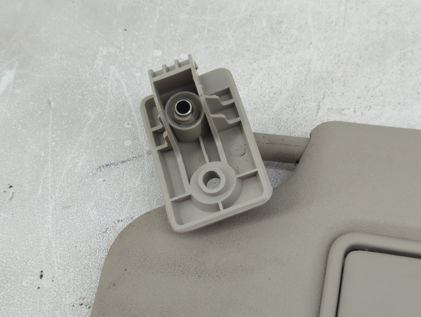 2019-2022 Nissan Rogue Sport Sun Visor Shade Replacement Driver Left Mirror Fits Fits 2019 2020 2021 2022 OEM Used Auto Part
