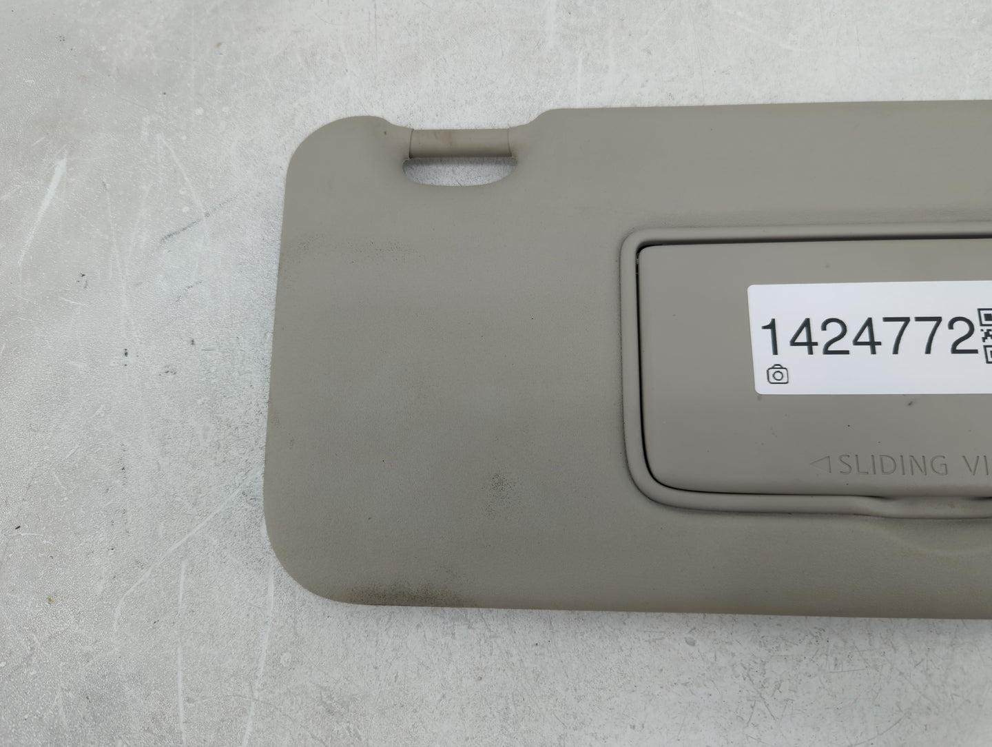 2019-2022 Nissan Rogue Sport Sun Visor Shade Replacement Passenger Right Mirror Fits Fits 2019 2020 2021 2022 OEM Used Auto 