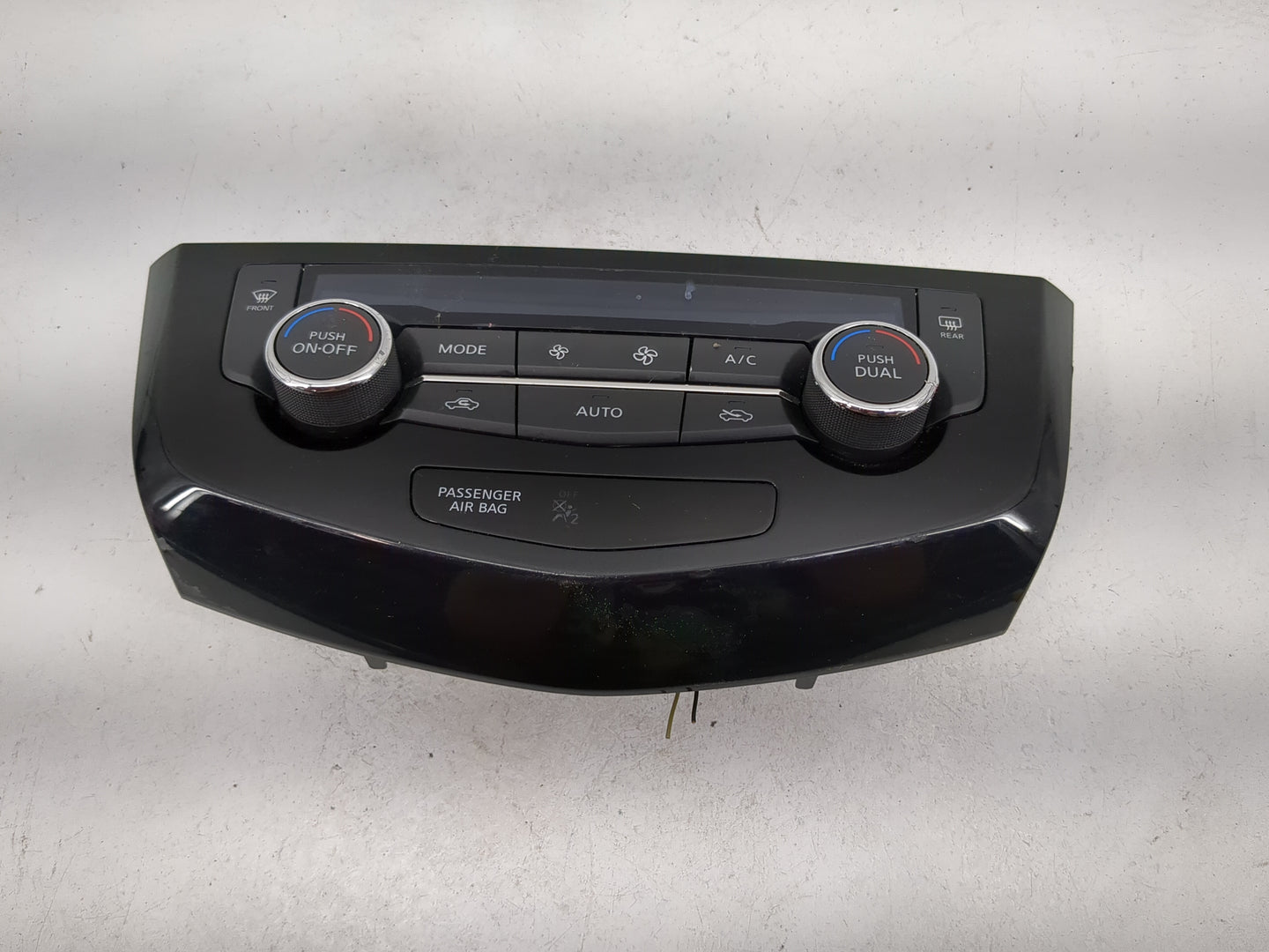 2017-2022 Nissan Rogue Sport Climate Control Module Temperature AC/Heater Replacement P/N:27500 6MA0A T10936C Fits OEM Used 