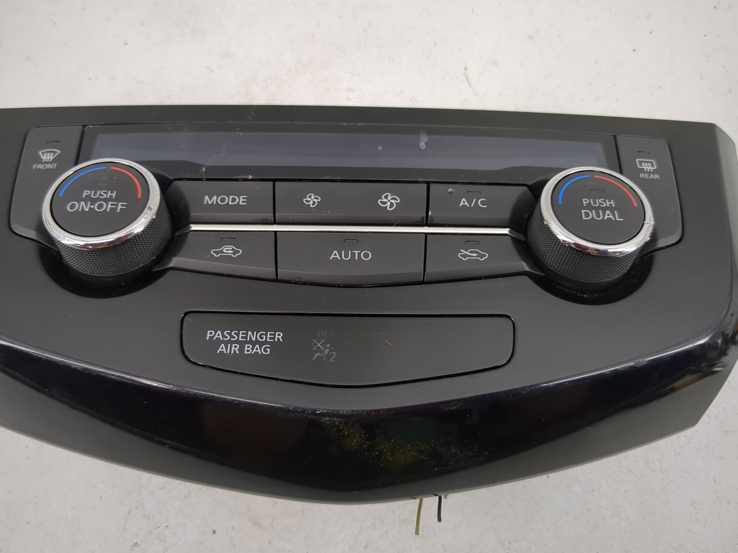 2017-2022 Nissan Rogue Sport Climate Control Module Temperature AC/Heater Replacement P/N:27500 6MA0A T10936C Fits OEM Used 