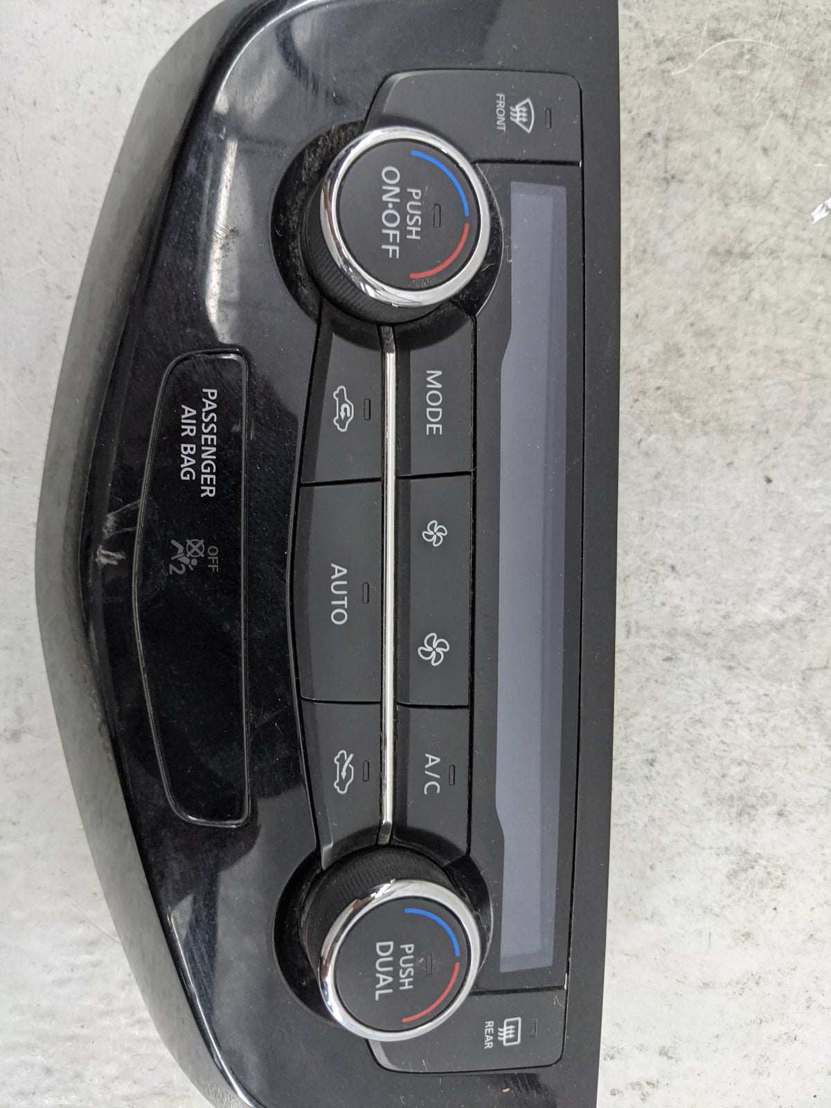 2017-2022 Nissan Rogue Sport Climate Control Module Temperature AC/Heater Replacement P/N:275006MA0A Fits OEM Used Auto Part