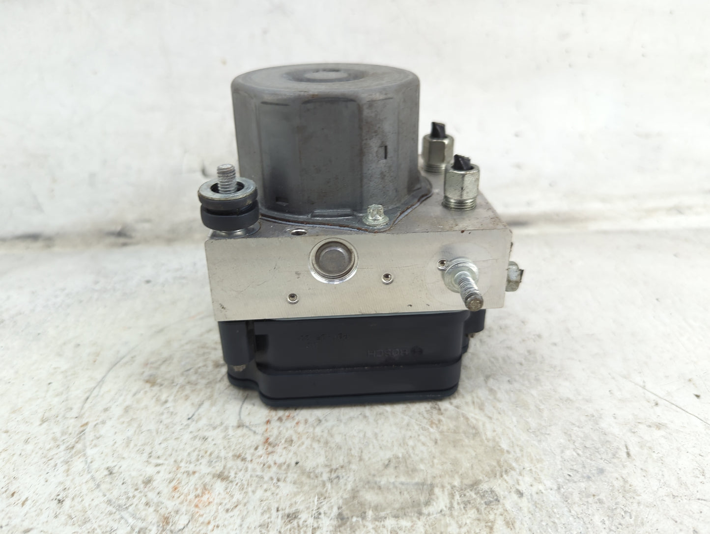 2019-2021 Nissan Rogue Sport ABS Pump Control Module Replacement P/N:476606MM2A 569829 Fits Fits 2019 2020 2021 OEM Used Aut
