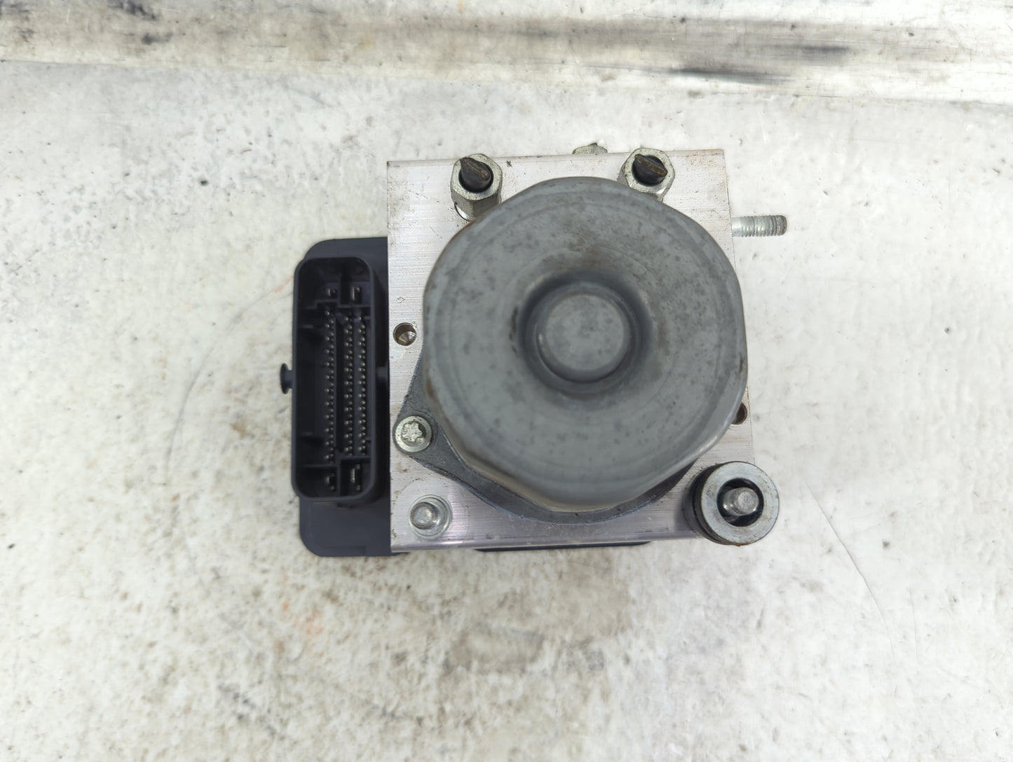 2019-2021 Nissan Rogue Sport ABS Pump Control Module Replacement P/N:476606MM2A 569829 Fits Fits 2019 2020 2021 OEM Used Aut