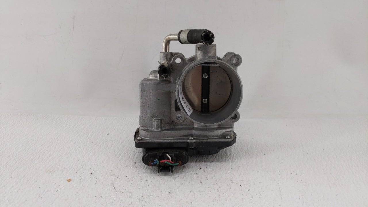 2018-2019 Nissan Rogue Sport Throttle Body P/N:4BA60-01 4BA60-01 F Fits Fits 2018 2019 OEM Used Auto Parts - Oemusedautopart