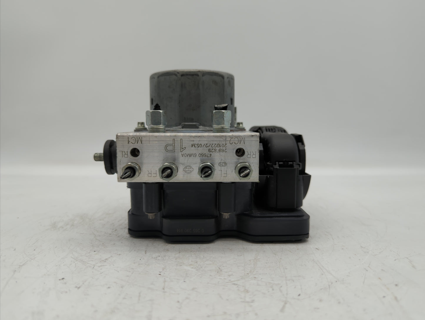 2019 Nissan Rogue Sport ABS Pump Control Module Replacement P/N:47660 6MM0A Fits OEM Used Auto Parts - Oemusedautoparts1.com