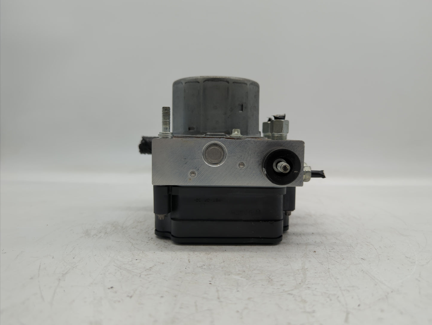 2019 Nissan Rogue Sport ABS Pump Control Module Replacement P/N:47660 6MM0A Fits OEM Used Auto Parts - Oemusedautoparts1.com