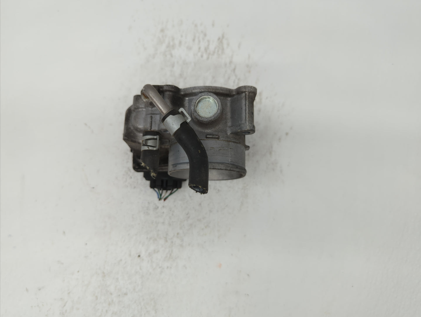 2018-2019 Nissan Rogue Sport Throttle Body P/N:4BA60-01 4BA60-01 F Fits Fits 2018 2019 OEM Used Auto Parts - Oemusedautopart