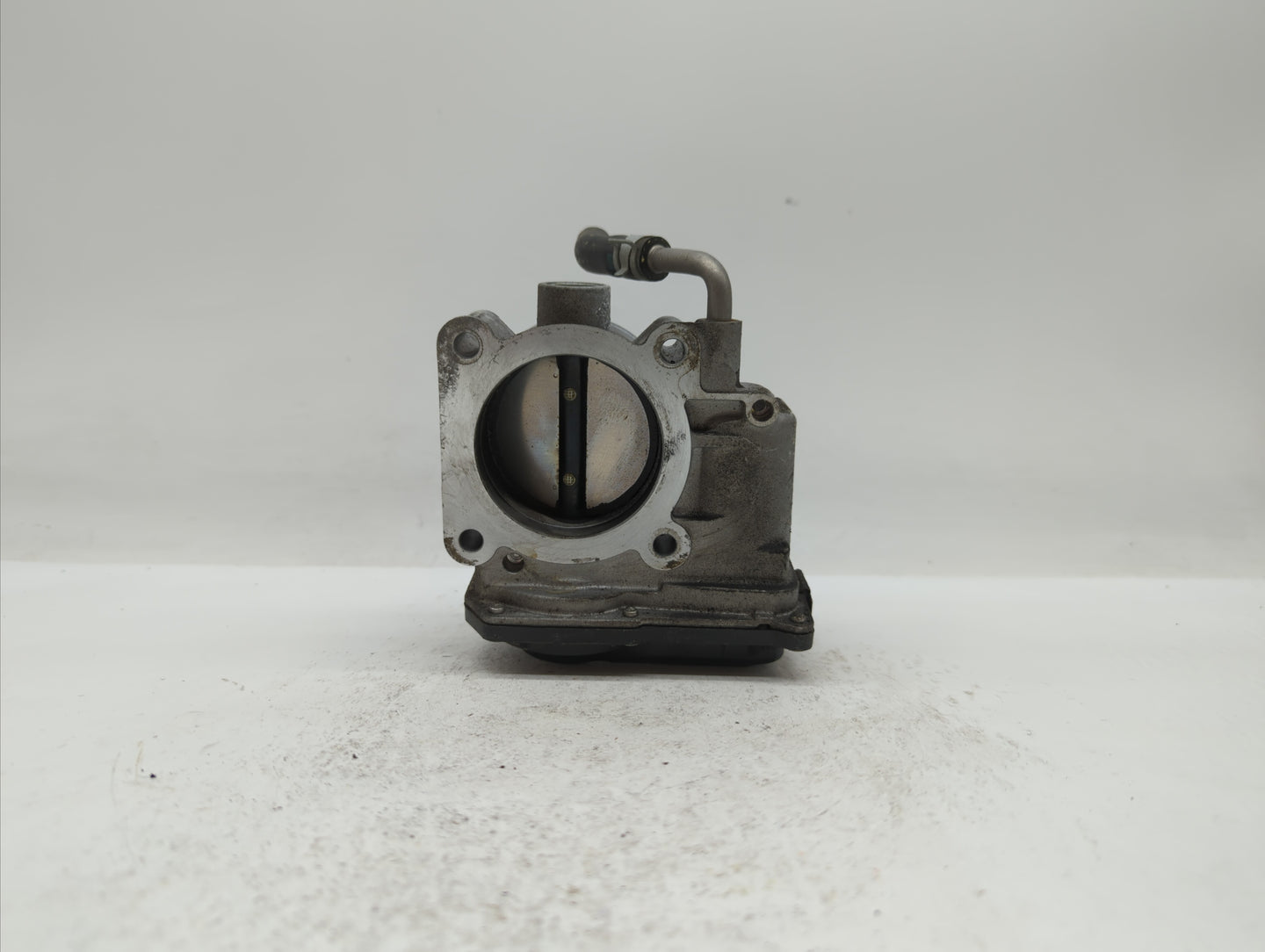 2018-2019 Nissan Rogue Sport Throttle Body P/N:4BA60-01 4BA60-01 F Fits Fits 2018 2019 OEM Used Auto Parts - Oemusedautopart