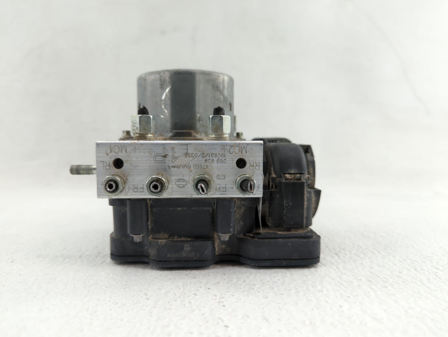 2019 Nissan Rogue Sport ABS Pump Control Module Replacement P/N:47660 6MM0A Fits OEM Used Auto Parts - Oemusedautoparts1.com
