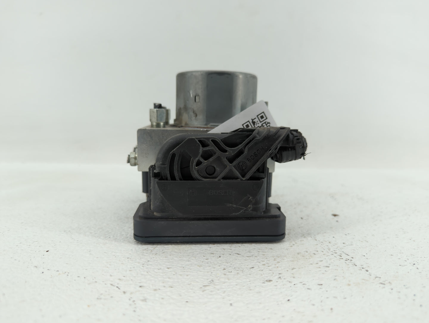 2019 Nissan Rogue Sport ABS Pump Control Module Replacement P/N:47660 6MM0A Fits OEM Used Auto Parts - Oemusedautoparts1.com