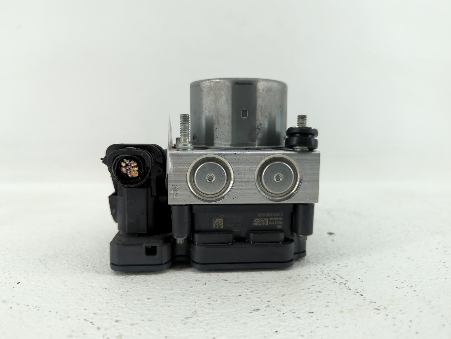 2019 Nissan Rogue Sport ABS Pump Control Module Replacement P/N:47660 6MM0A Fits OEM Used Auto Parts - Oemusedautoparts1.com