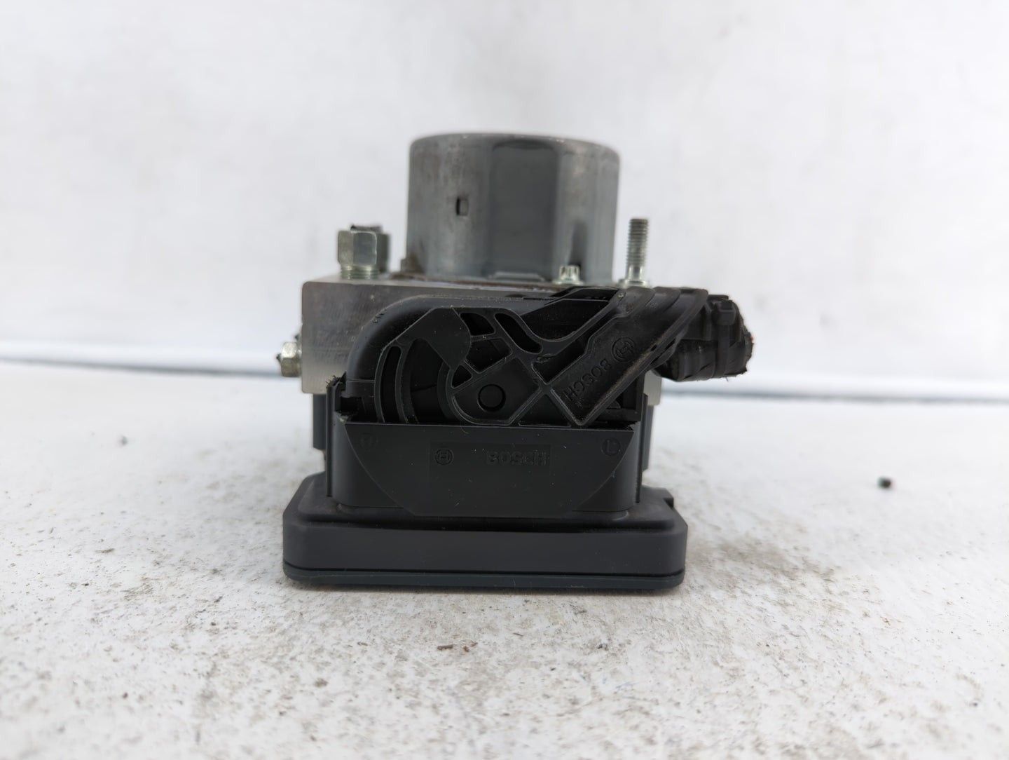 2019 Nissan Rogue Sport ABS Pump Control Module Replacement P/N:47660 6MM0A Fits OEM Used Auto Parts - Oemusedautoparts1.com