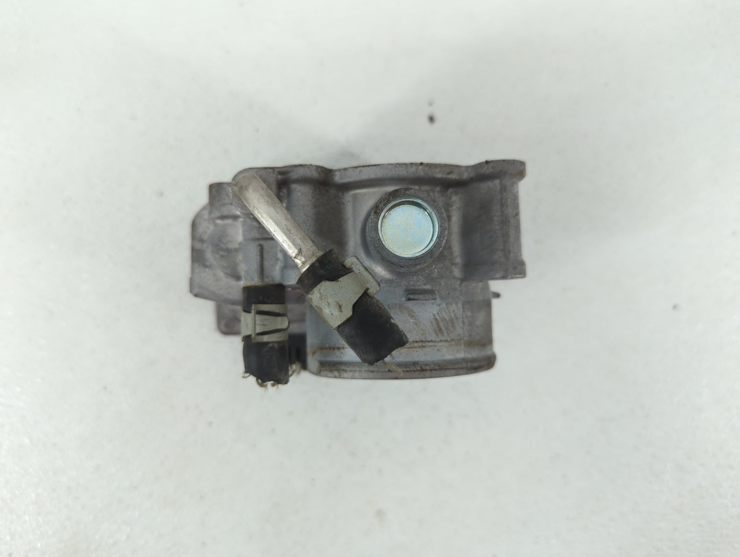 2018-2019 Nissan Rogue Sport Throttle Body P/N:4BA60-01 4BA60-01 F Fits Fits 2018 2019 OEM Used Auto Parts - Oemusedautopart