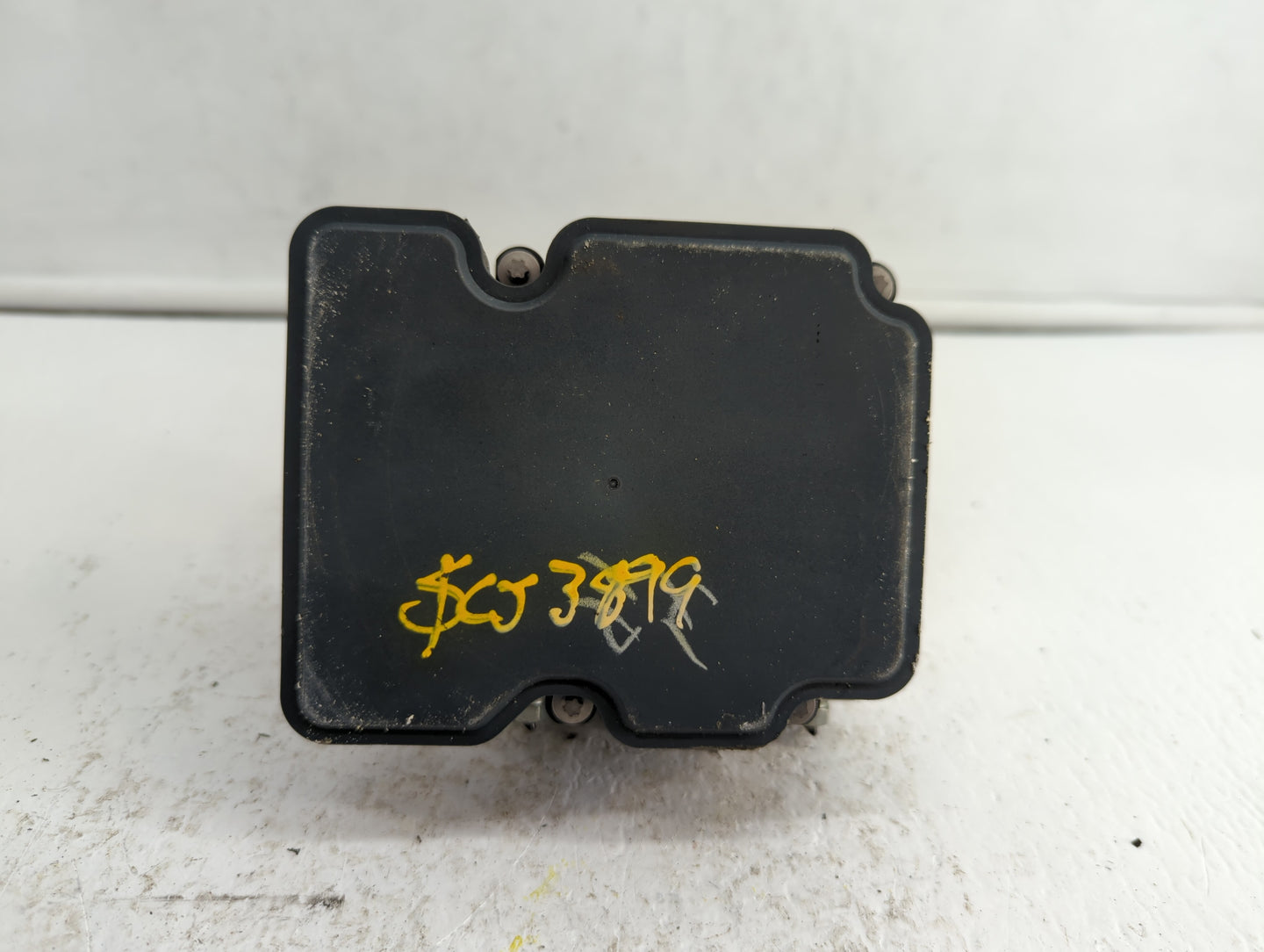2019 Nissan Rogue Sport ABS Pump Control Module Replacement P/N:47660 6MM0A Fits OEM Used Auto Parts - Oemusedautoparts1.com