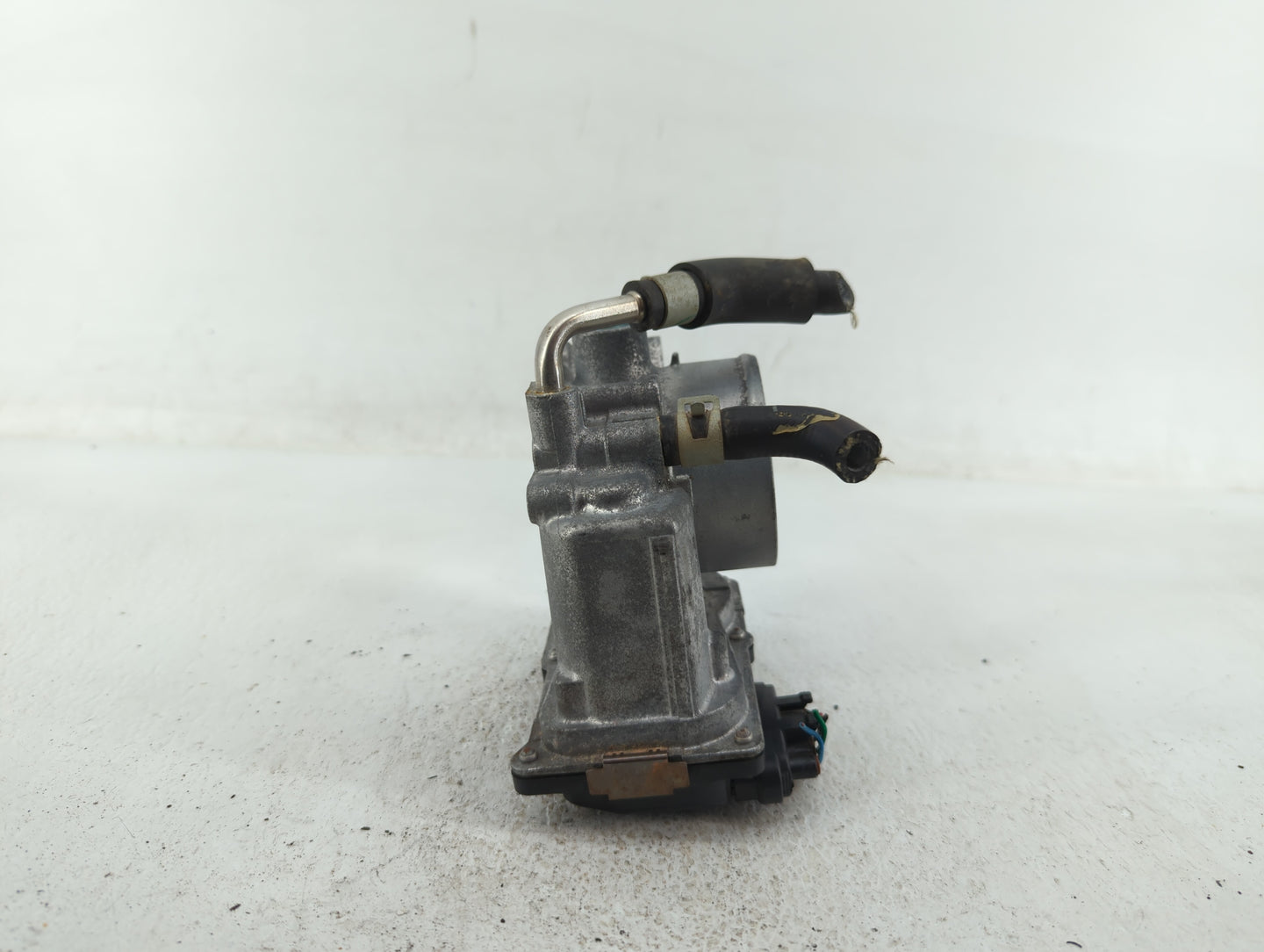 2018-2022 Nissan Rogue Sport Throttle Body P/N:4BA60-01 F Fits Fits 2018 2019 2020 2021 2022 OEM Used Auto Parts - Oemusedau